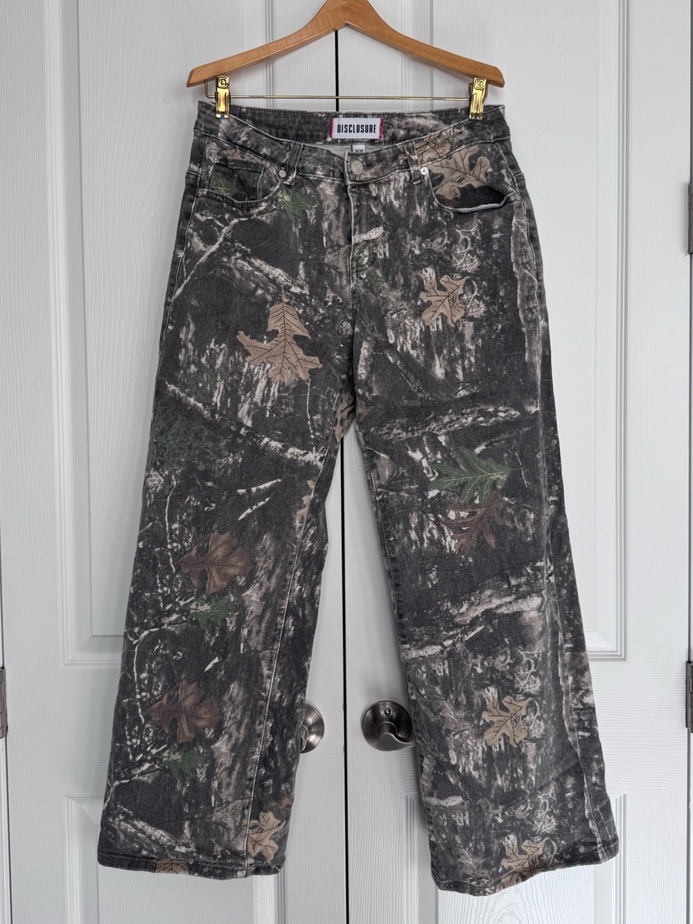 Disclosure | Camo Pants | Size 9/29